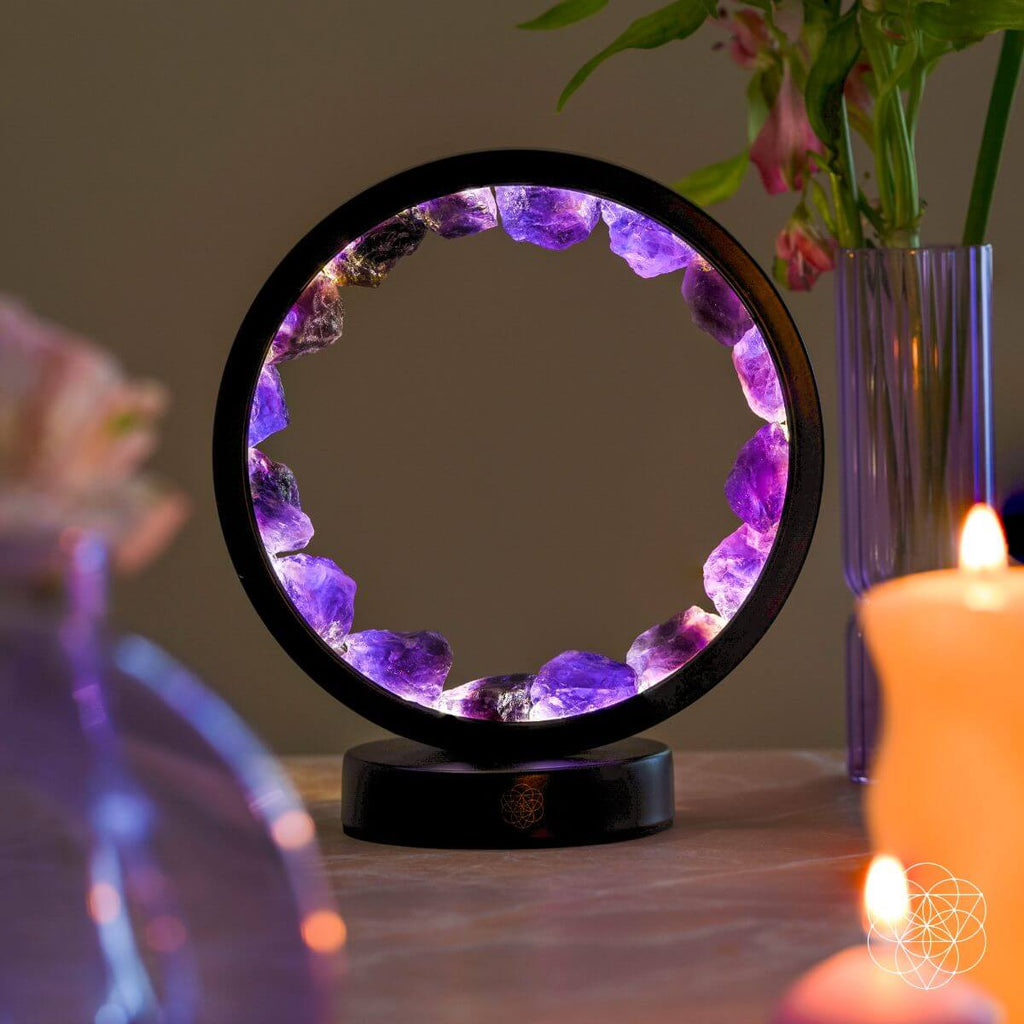 Ich bin in Frieden – Spiritueller Schutz Amethyst-Lampe