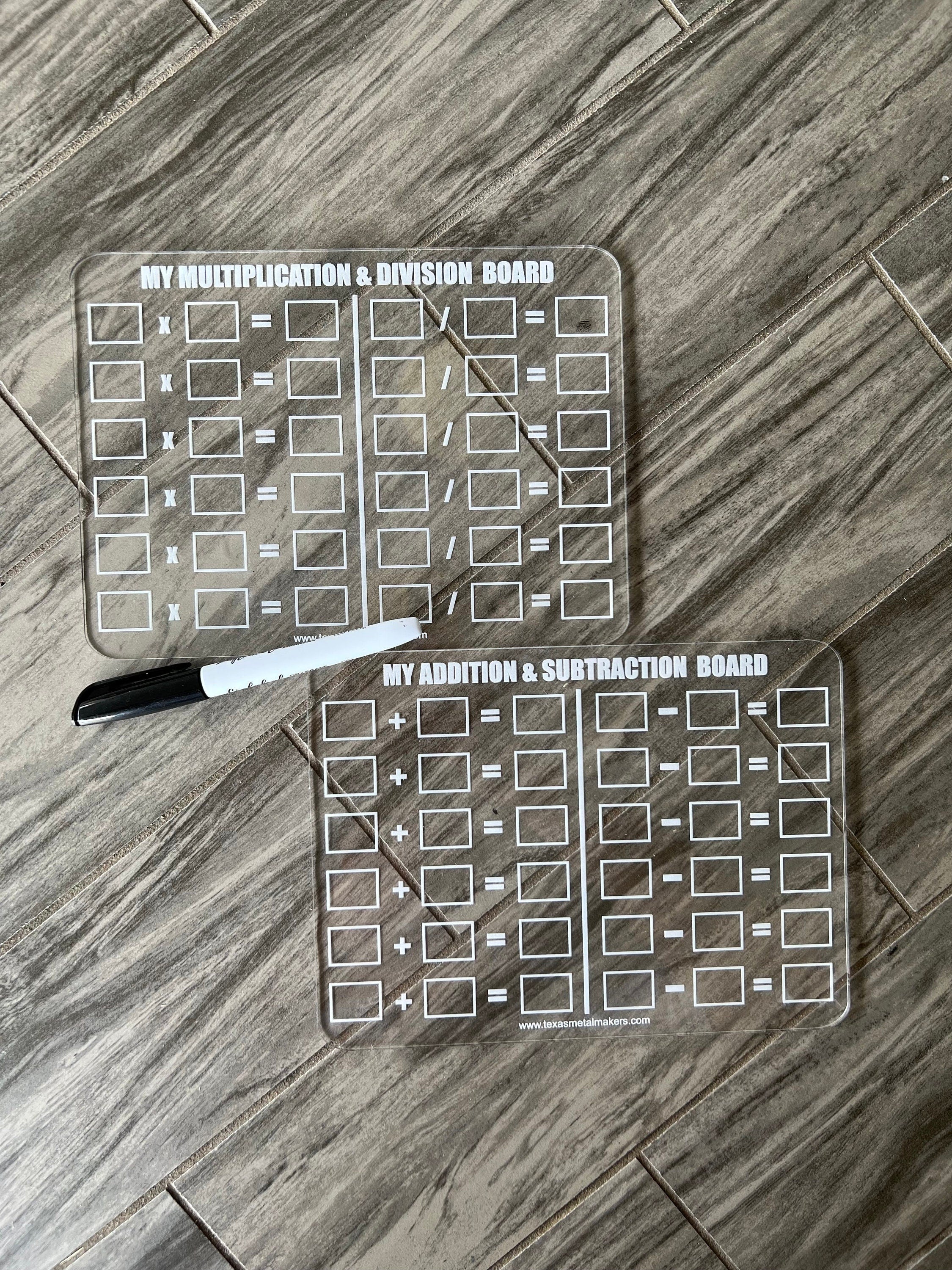 Trocken abwischbare Einmaleins-Tafel aus Acryl | Wiederverwendbare, abwaschbare Mathetafel | Vorschulerziehung | Lernmaterialien | Heimunterricht