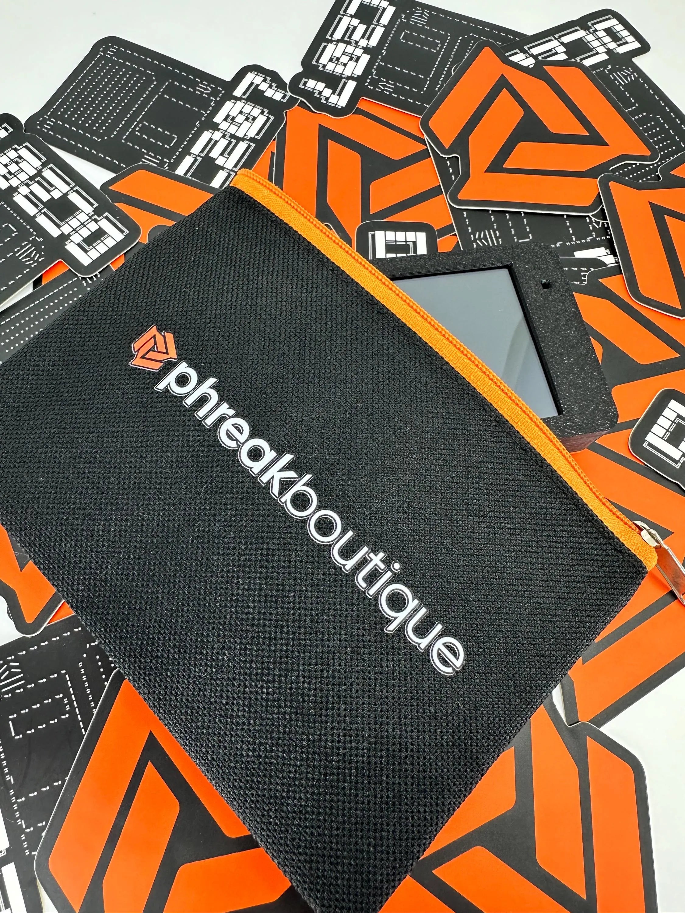 ESP32 Ultra Marauder – Kompaktes WLAN- und Bluetooth-Analyse-Tool